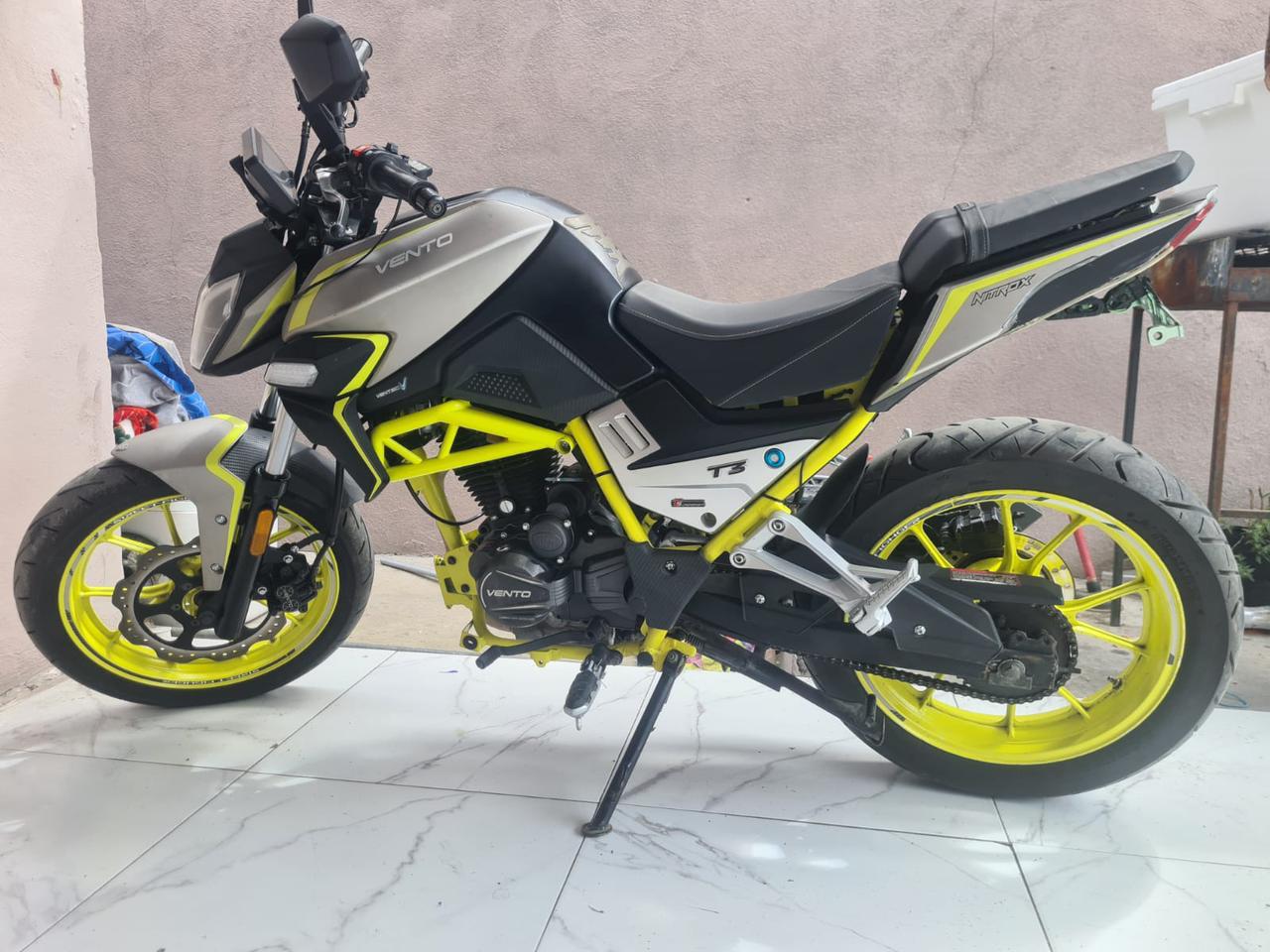 MOTO DEPORTIVA VENTO NITROX T3 2025
